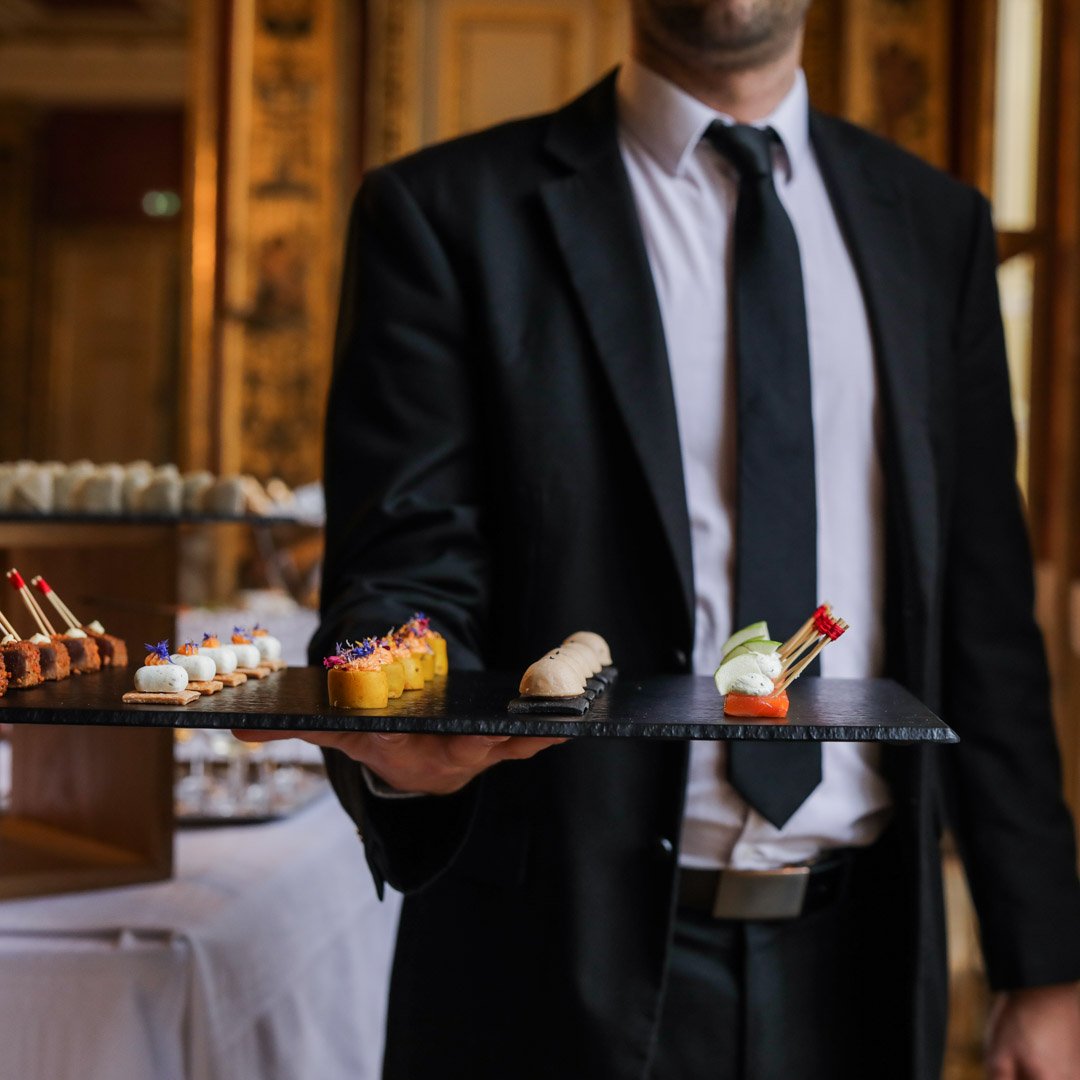 Traiteur cocktail entreprise Paris – Le Traiteur Parisien lors d’un événement networking