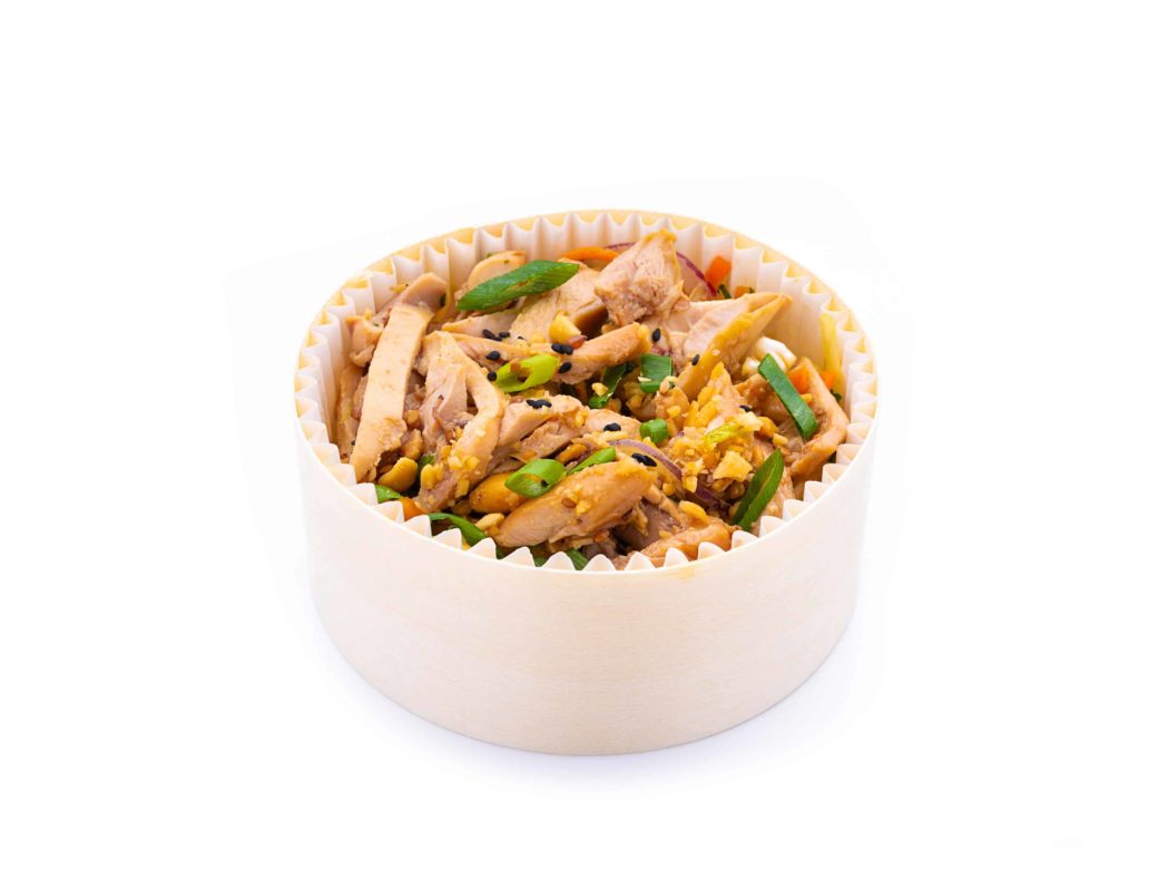 SALADE THAÏ AU POULET MARINÉ