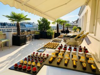 Cocktail printanier chic organisé par Le Traiteur Parisien à Paris