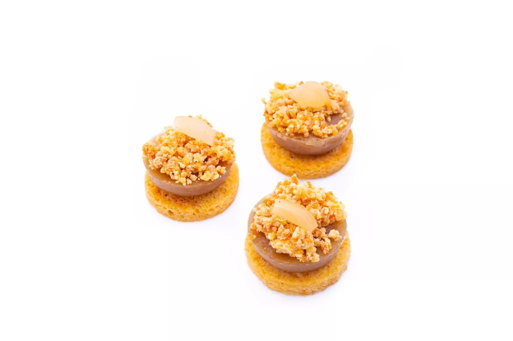 Soupe à l'Oignon façon Piece Cocktail, Crumble d'Emmental