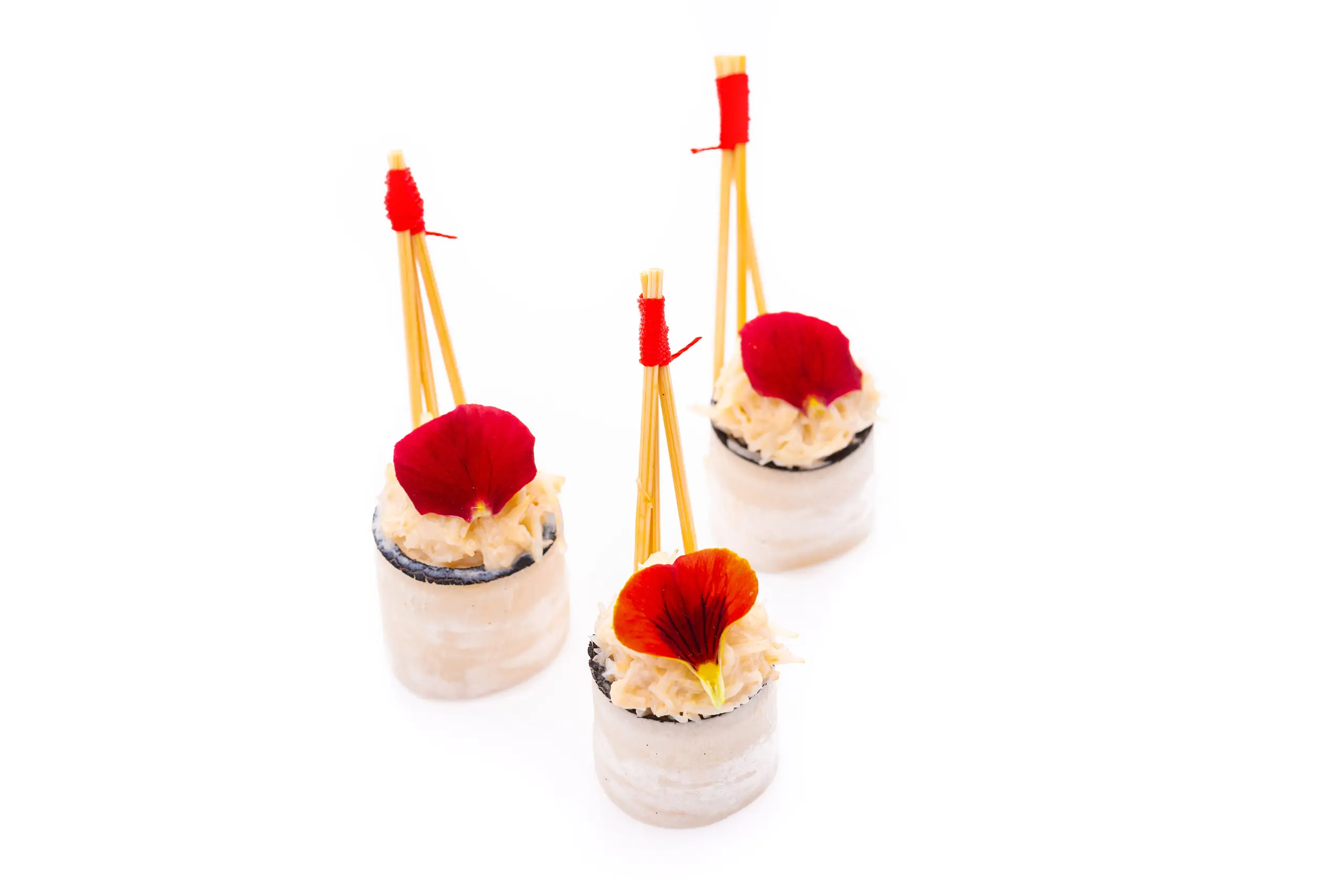 Maki de Chair et Pinces de Crabe, Radis Noir Mariné au Vinaigre de Riz